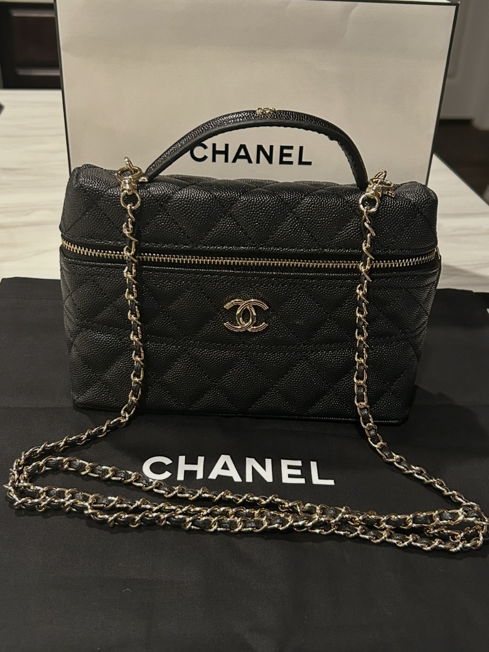 Chanel Quilted Leather Vanity Crossbody Bag in Black VIP GWP - Picture 12 of 14